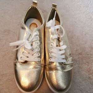 Womens metallic gold Fuzsy sneakers sz 10.5W